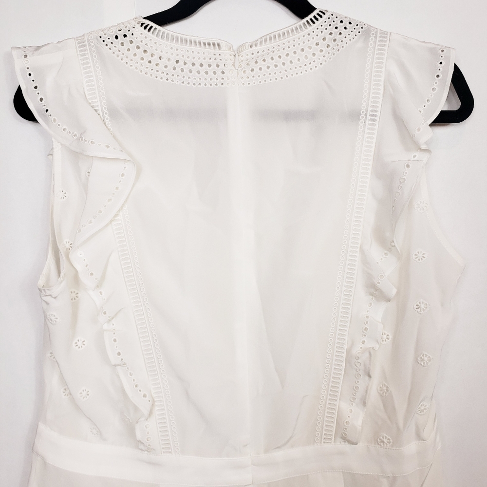 🆕️ Veronica Beard Brooke V-neck silk top - Picture 7 of 9